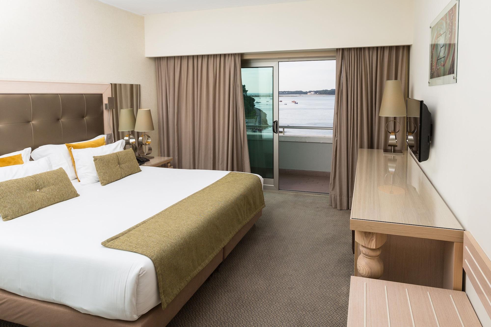 Hotel Porta Do Sol Conference & 4*